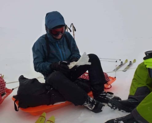 Pauze op de slee tijdens een expeditie