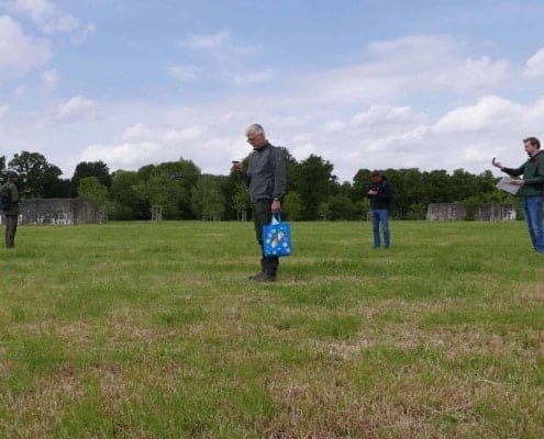 Jorge Zijlstra over de Navigeren met kaart en kompas workshop in Nederland 9 Op zoek naar avontuur in Utrecht? Sluit je aan bij onze interactieve navigatieworkshop! Ontdek hoe je met kompas en kaart de weg vindt, omringd door groene velden en magische bomen. Ideaal voor avonturiers die willen leren en genieten van de natuur. Boek nu je plek!