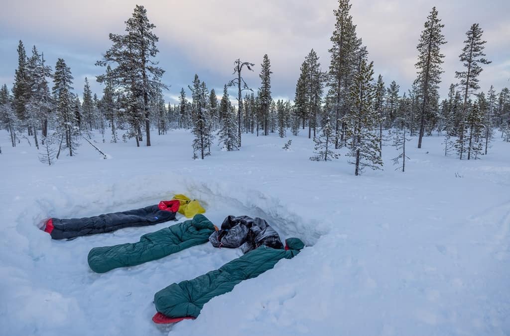 Buiten slapen in de winter in Zweden