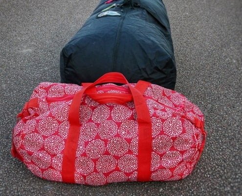 The convenience of the luggage tent bag 7 Tenttas voor de sleetas The convenience of the luggage tent bag